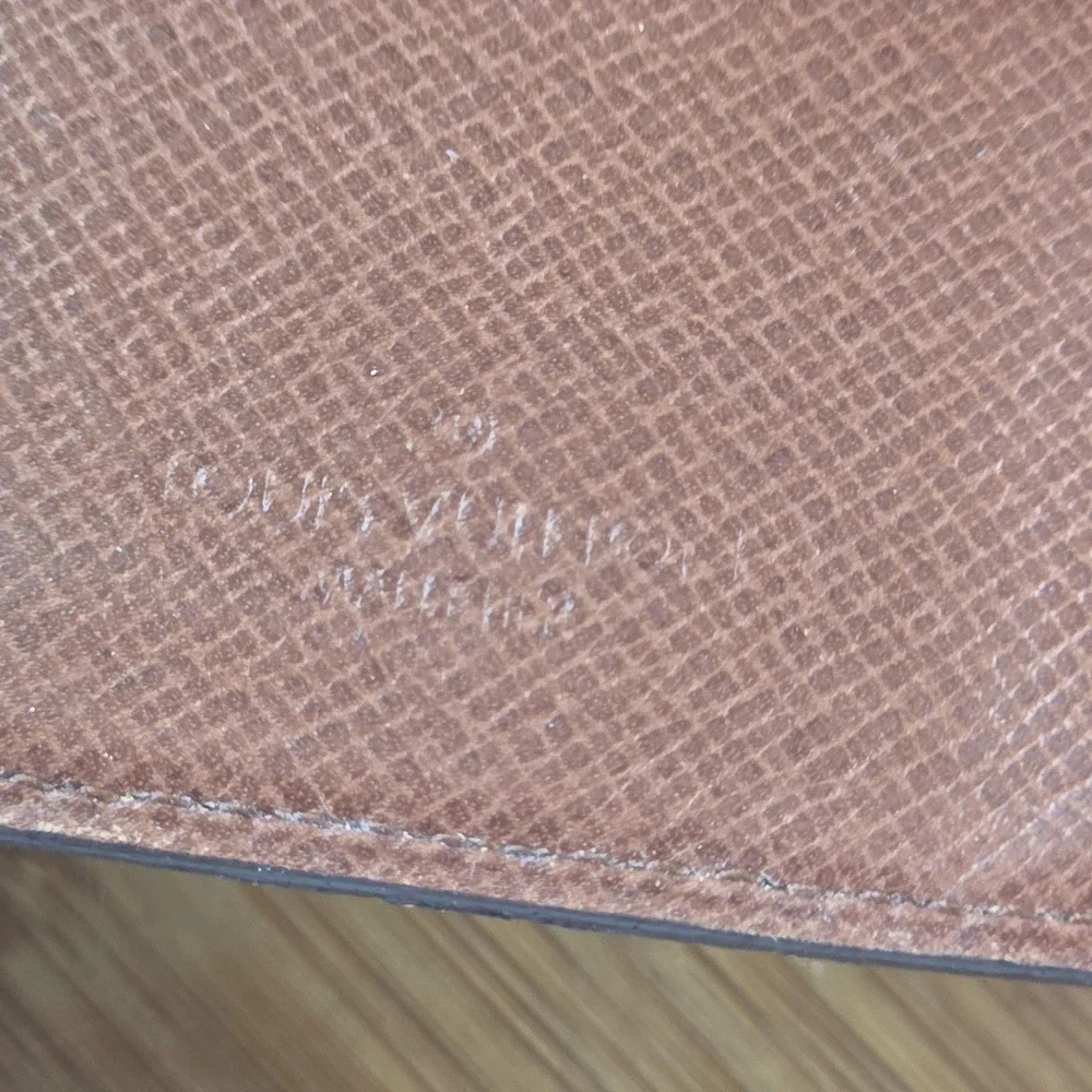 Louis Vuitton pre owned